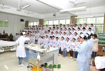 成都五月花职校师资以及办学条件好吗