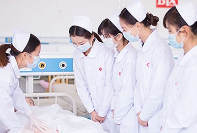 成都五月花职业学校的高级护理专业如何、