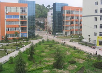 æ ¡å­é£æ¯