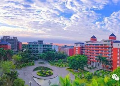 æé½åæ¹æ±½ä¿®å­¦æ ¡