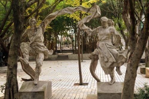 重庆人文艺术职业学校专业设置