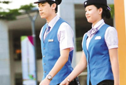 重庆铁路学校是怎么样收费的?