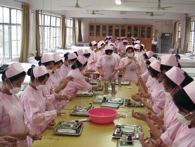 贵阳卫校的专业都会学什么