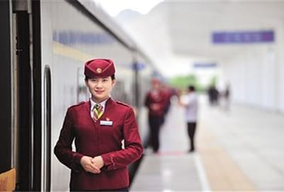 重庆轨道交通专业学校乘务专业毕业工资多少