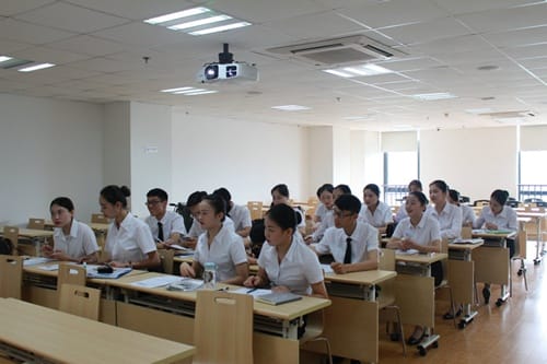 贵阳中专学校有哪些专业好？