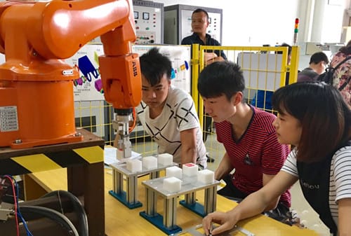 贵州省机械工业学校机械类专业主要培养哪方面的技能人才