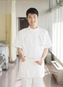 重庆男生学护理专业好吗？