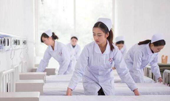 重庆康复治疗专业学校哪个好？