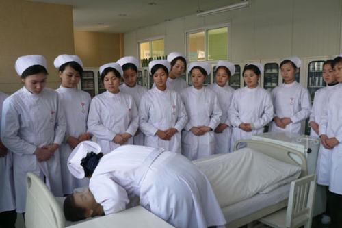 重庆康复治疗学专业课程及就业方向