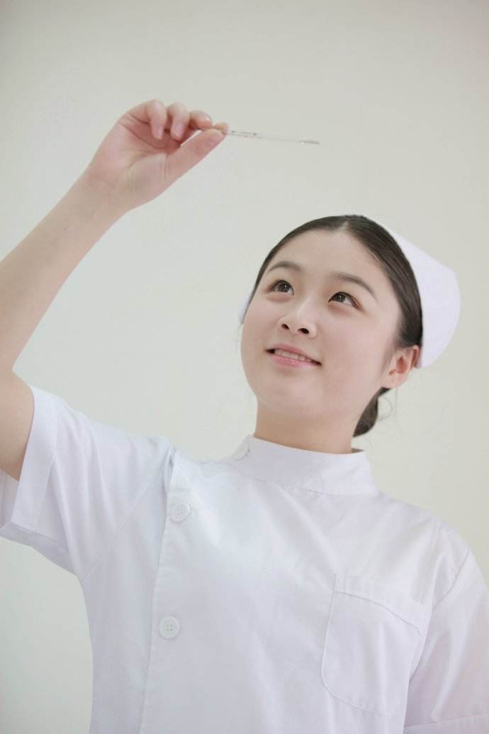 重庆女生学护理专业好不好