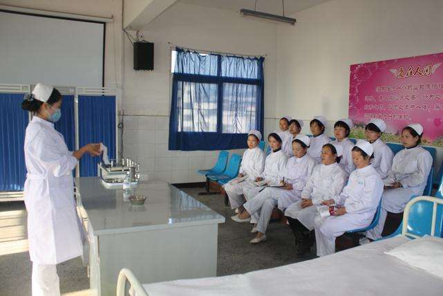 2022年报读重庆知行卫生学校就业情况怎么样