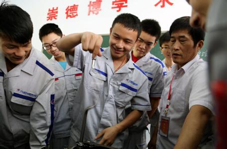 2023年汽车装饰与美容专业还有好久开始招生,贵阳汽修技术学校