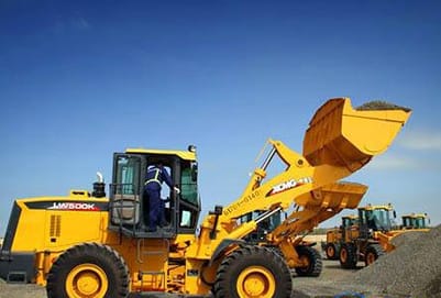 贵州新世纪成人中等专业学校装载机驾驶学费多少