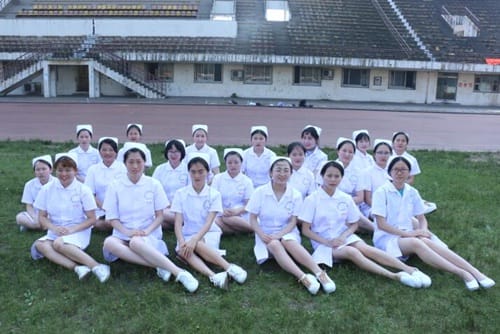 2023年贵阳护理职业学校招男生有哪些要求？