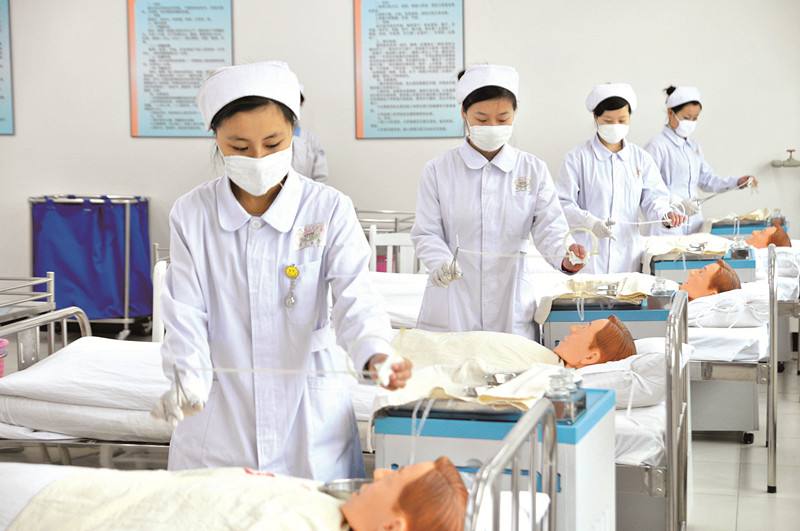 重庆卫生技工学校2022年护理专业有哪些报名条件呢？