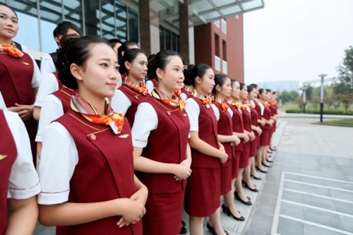 多重就业保障让你更放心的学校—贵州航空
