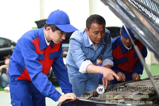 贵阳男生就读贵州机械工业技术学校有出息吗