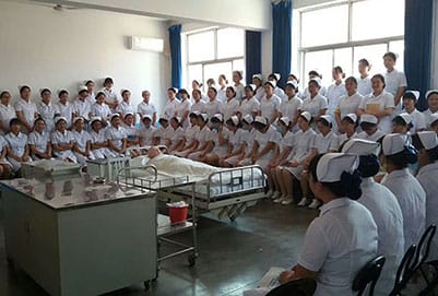 成都卫生学校毕业后待遇怎么样