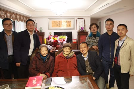 重庆文理学院校长黄伟九赴成都看望慰问涂铭旌院士