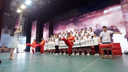 重庆三峡医药高等专科学校的活动丰富吗？