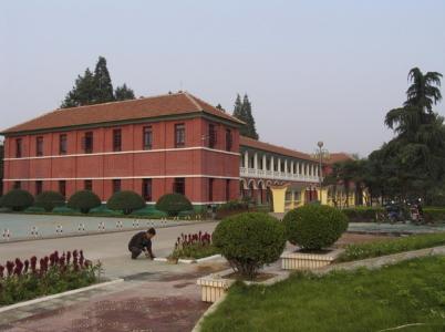 四川护理职业学校校园环境介绍