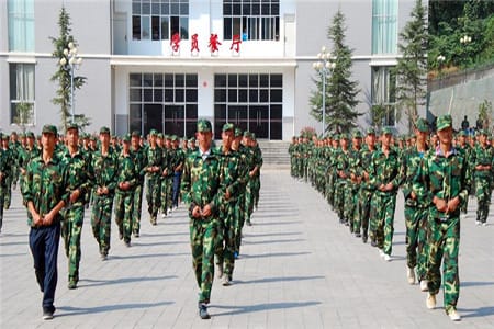 重庆知行卫生学校开设了些什么专业