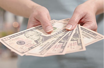 重庆知行卫生学校的学费是多少