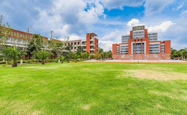 贵阳护理职业学院校园环境