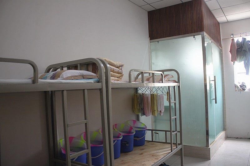 成都育华职业学校宿舍配套设施介绍