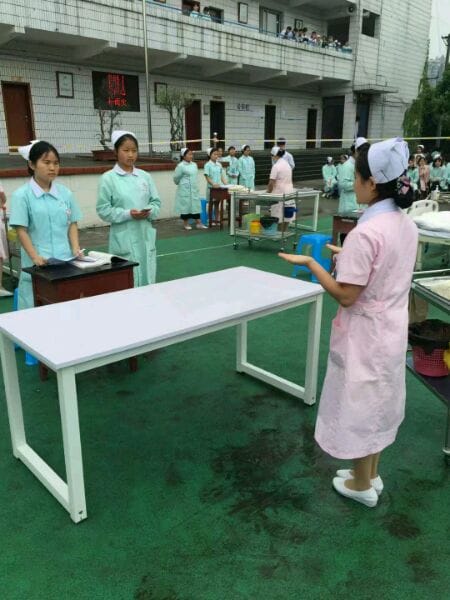 重庆市渝西卫生学校 “护理技能大赛半决赛”现场图四