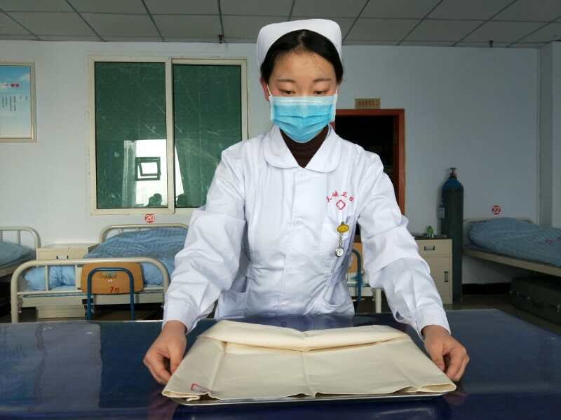 重庆市三峡卫生学校学生现场实训（图一）