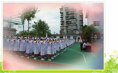 重庆市三峡卫生学校学生宣誓现场