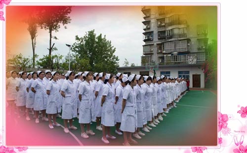 重庆市三峡卫生学校学生宣誓现场