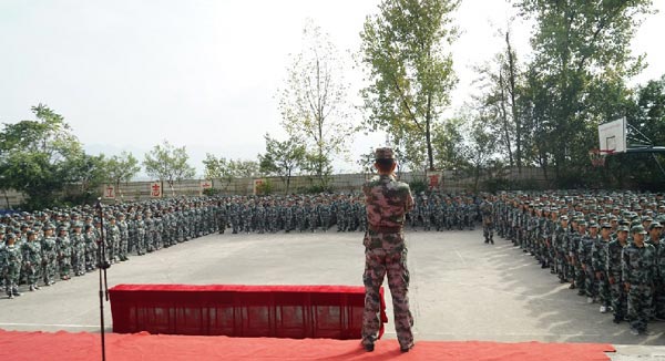 教官规范动作演示