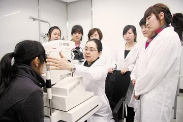 重庆三峡卫生学校眼视光与配镜专业概况