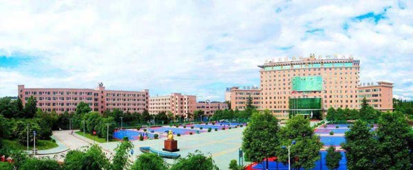 重庆市卫生技工学校校园环境