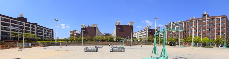 云南商务职业学院校园环境介绍