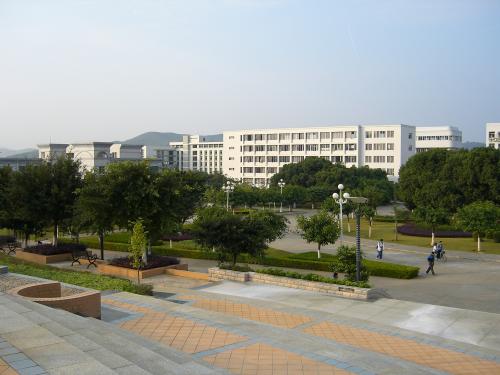 云南商务职业学院校园环境