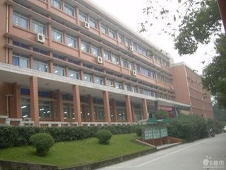 重庆大学图书馆历史沿革及馆舍与设施介绍