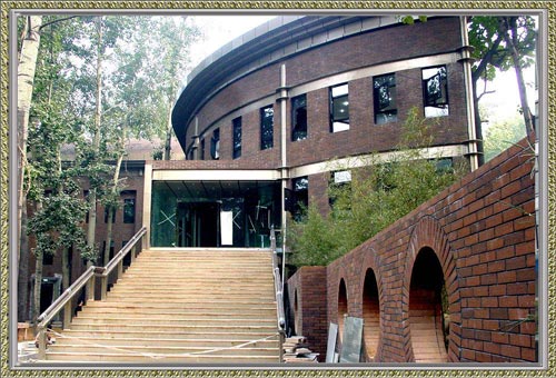 2022年重庆理工大学的学费标准怎么样，高不高？