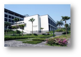 重庆理工大学药学与生物工程学院教学楼