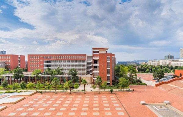 昆明学院校园环境