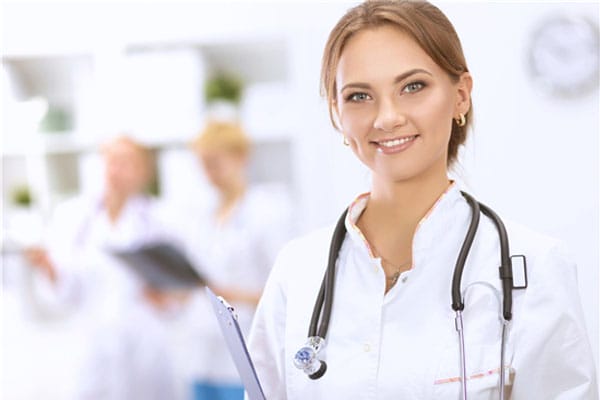 护理专业就业前景及方向，贵阳卫校护理专业