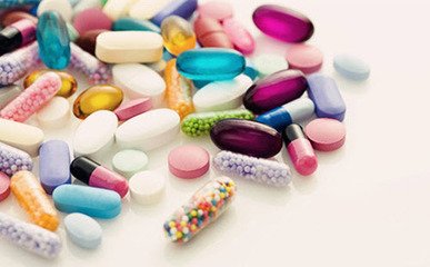 贵州初中毕业生学药学专业难不难，好学么