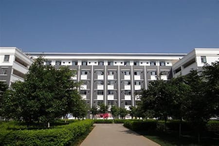 2023年云南新兴职业学院三年制普通中专招生报名须知