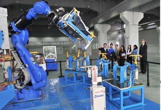 选择工业机器人专业如何