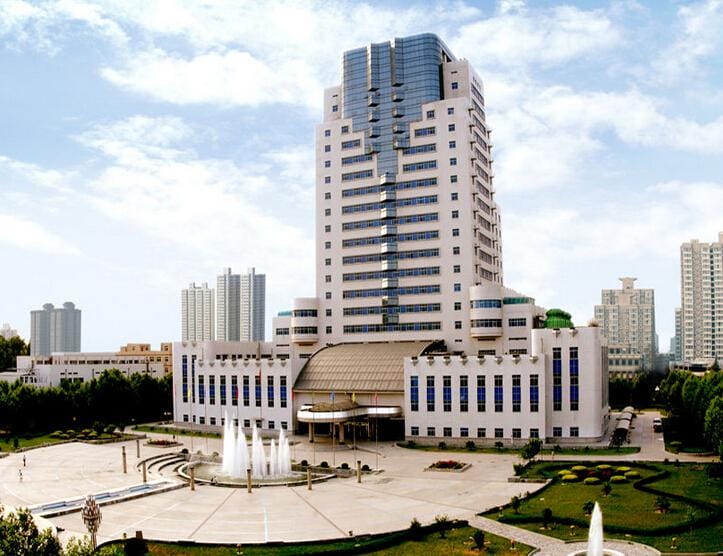 凉山卫生学校2023年的助学政策有哪些，办学获得什么荣誉