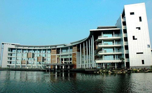 宜宾卫校是国家重点学校吗_学生的就业情况怎么样