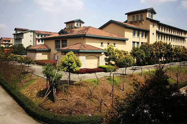 重庆轻工职业学院生活环境