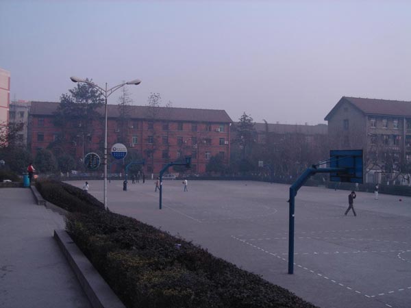 三峡联合职业大学经贸科技学院